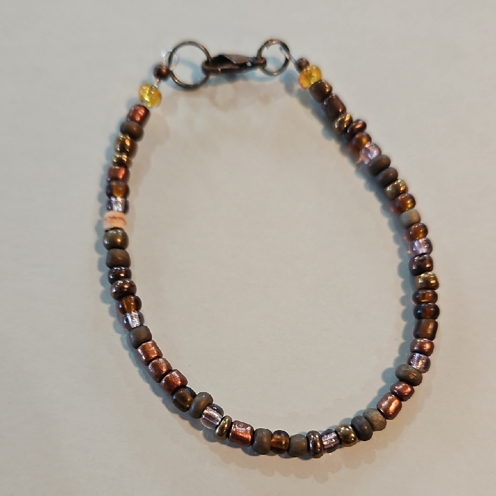 Elegant Beaded Bracelet (Hand Made) 7 Inches